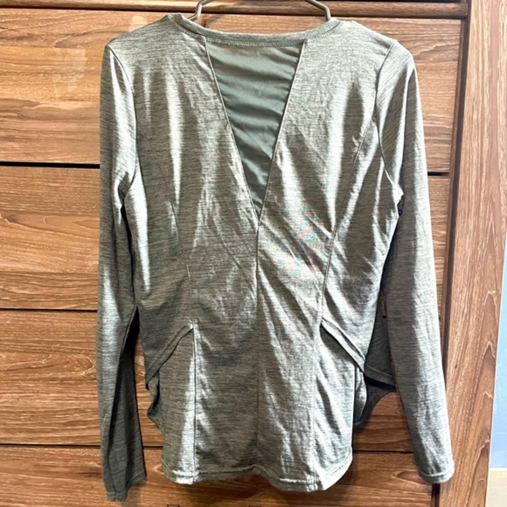 PraNa yoga top